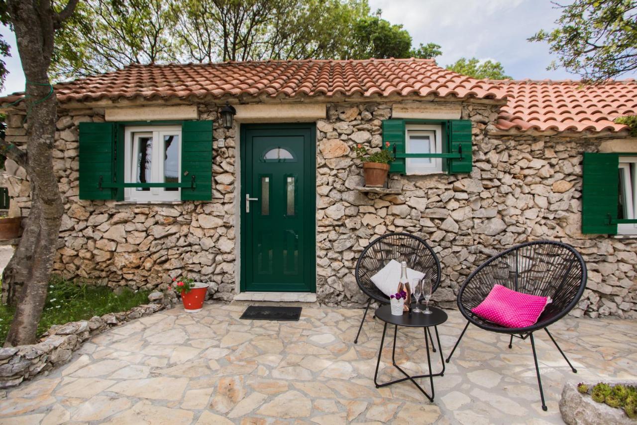 Kalpic Suites & Villa Лозовац Экстерьер фото