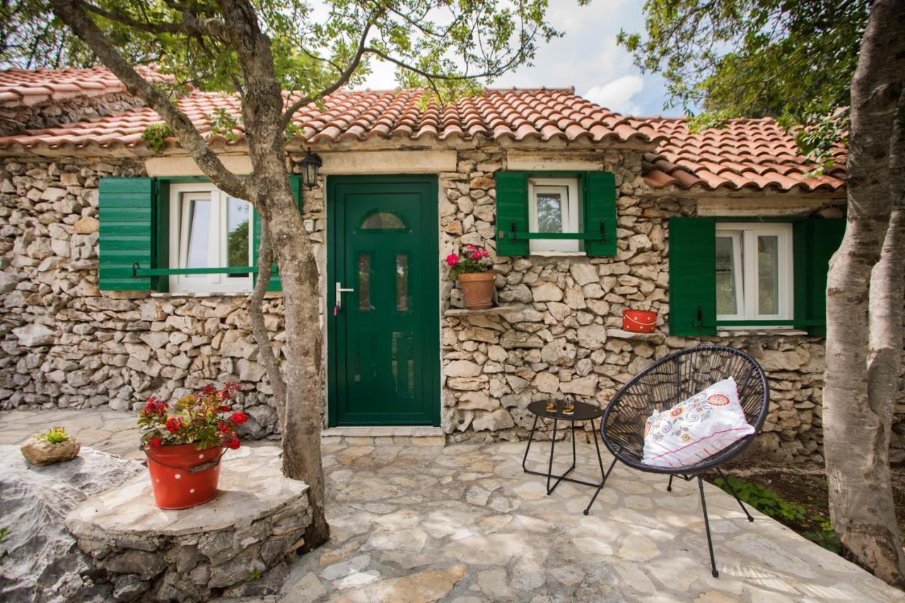 Kalpic Suites & Villa Лозовац Экстерьер фото