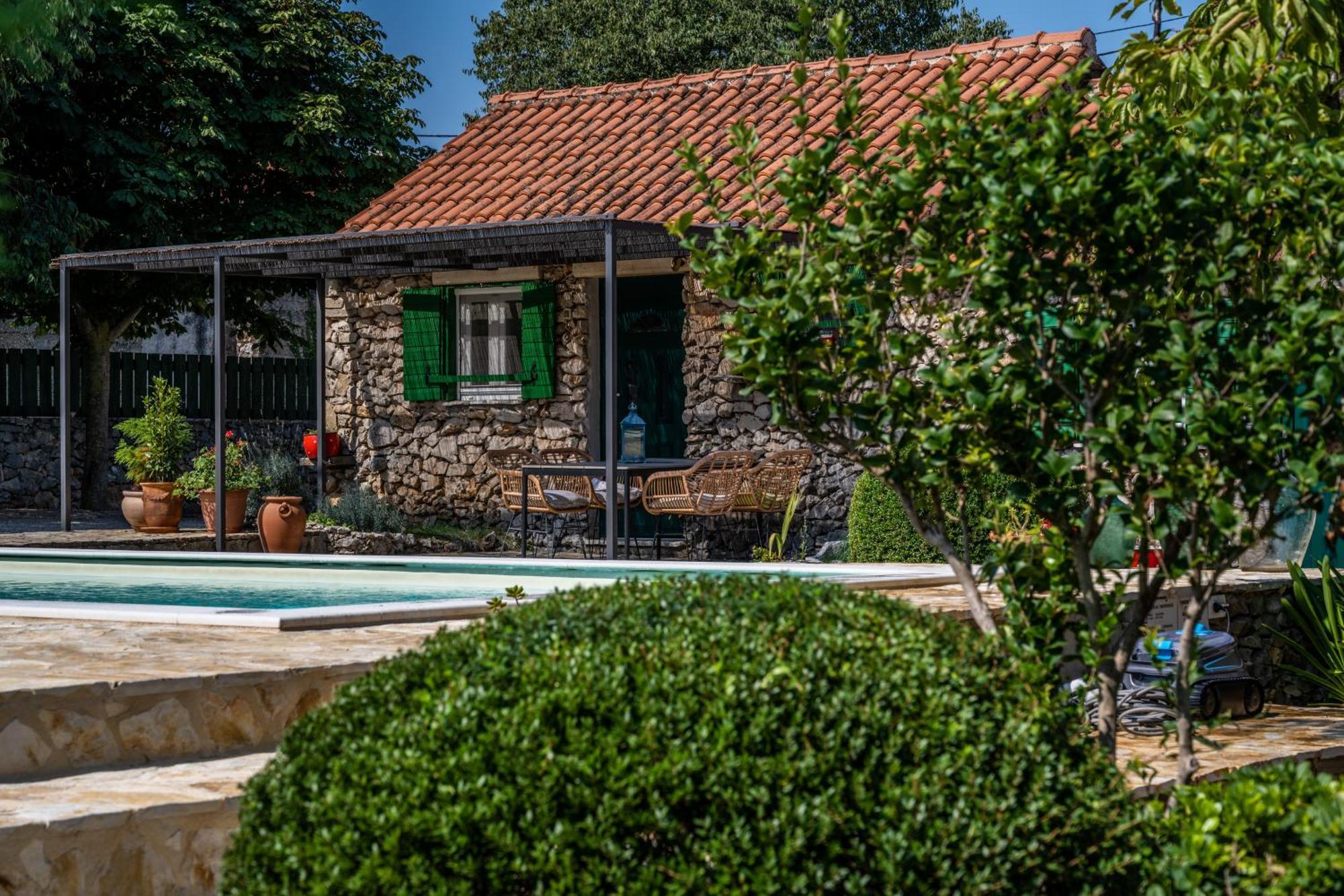 Kalpic Suites & Villa Лозовац Экстерьер фото